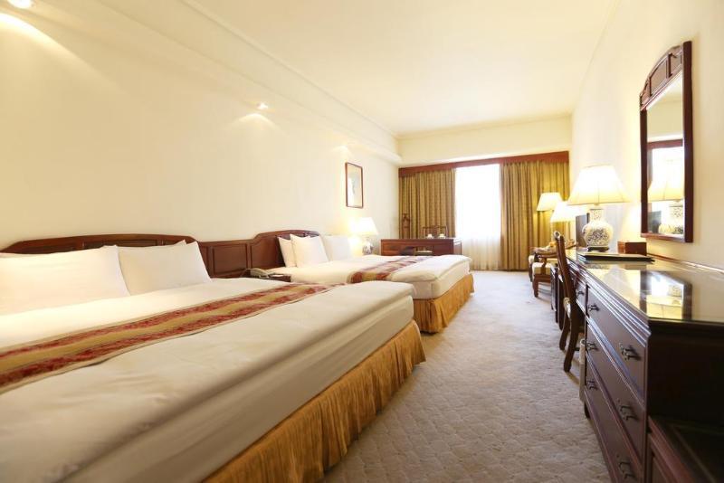 Plaza International Hotel Taichung Exterior foto